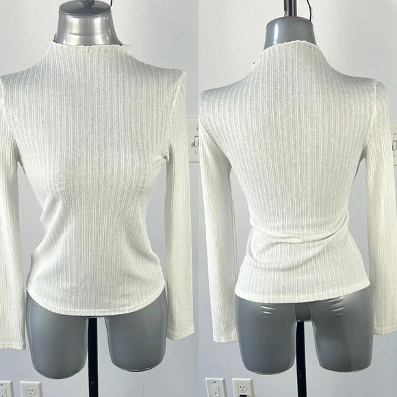 3/$15 White ribbed scalloped neck solid long sleeve formal top size medium - Picture 1 of 10